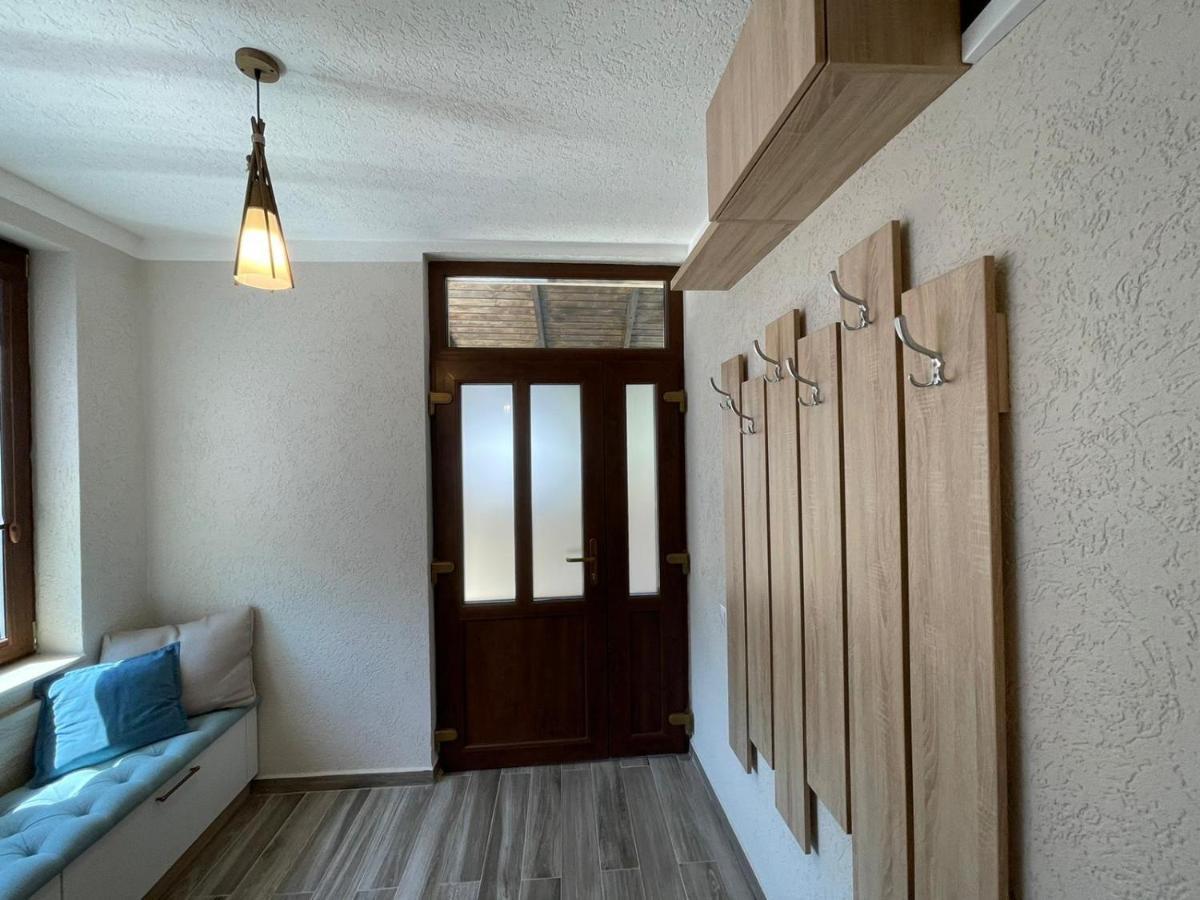 オラデア Central Houseヴィラ エクステリア 写真
