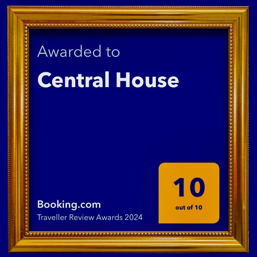 オラデア Central Houseヴィラ エクステリア 写真